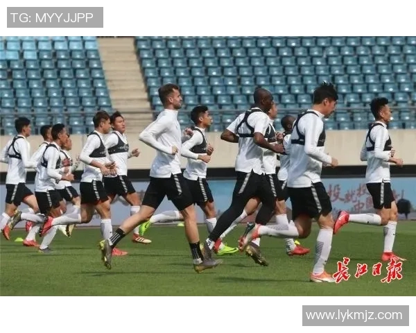 王少杰的成长之路:从平凡少年到职场精英的奋斗故事